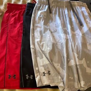 Under Armour loose fit basketball shorts